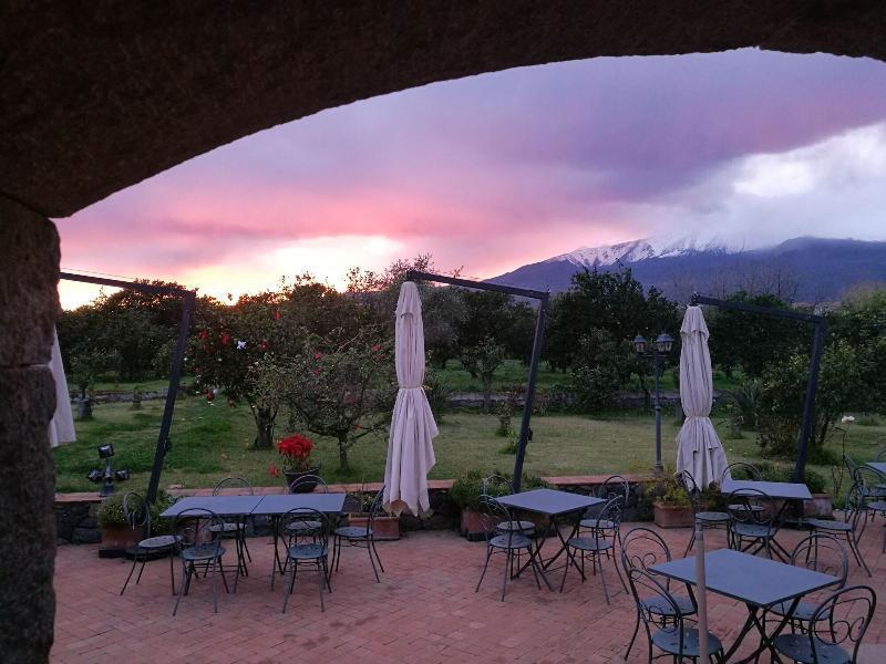Agriturismo Galea Riposto Exteriör bild
